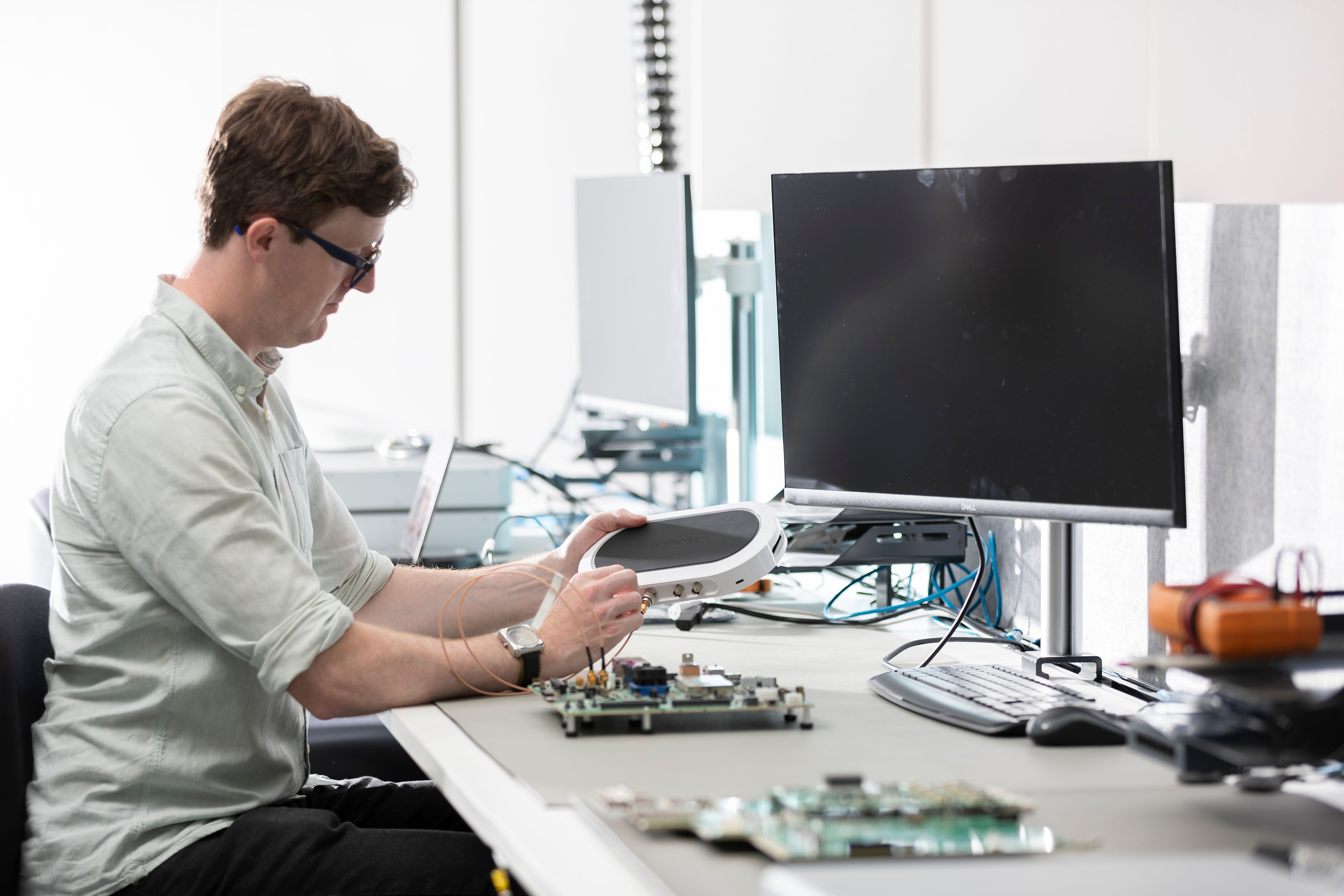 Liquid Instruments On Linkedin Mems Testing Solutions By Liquid - Elegant Ultra HD Gradient Photos | Free Download